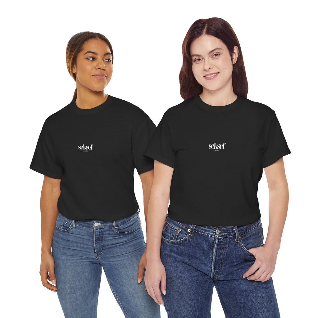 T-Shirt ‘Love is Overated’